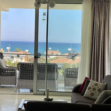 Sea Breeze By The Coast Appartement