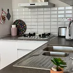 Sea Breeze By The Coast Apartment Vokolidha