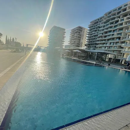 דירה Sea Breeze Suites By The Coast Vokolidha