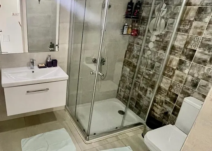 Sea Breeze By The Coast Apartmán Vokolidha