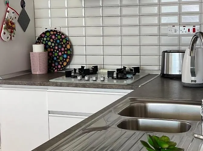 Sea Breeze By The Coast Apartmán Vokolidha