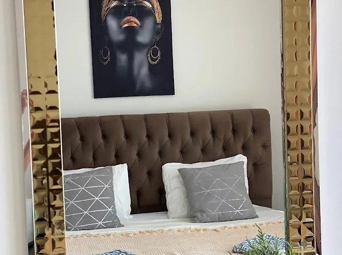 Sea Breeze By The Coast Apartmán *