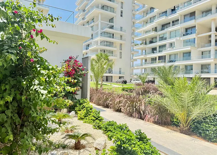 Sea Breeze By The Coast Apartmán